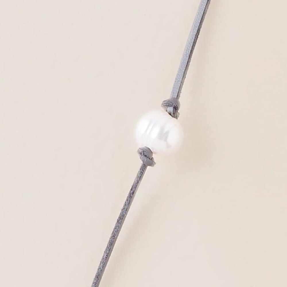 grey pearl choker